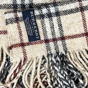 Burberry 100% Lambswool Check Fringe Scarf